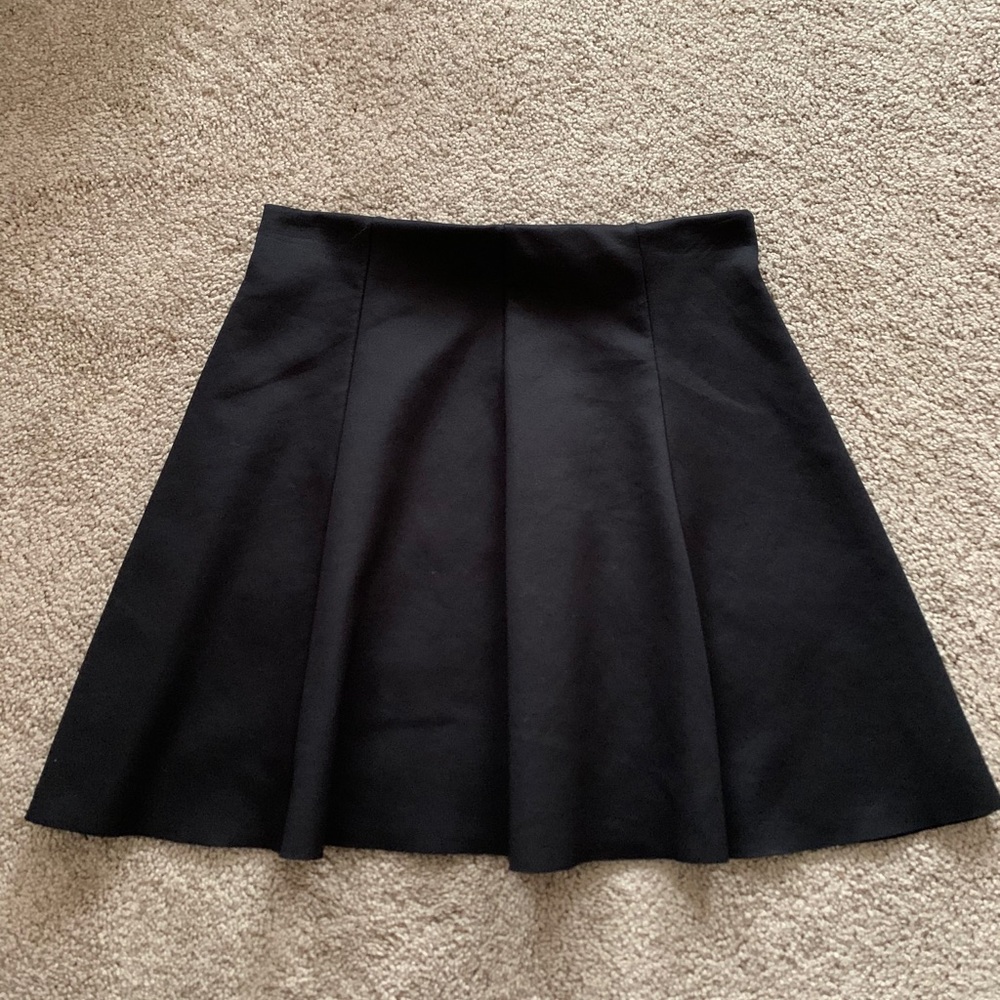 Skater skirt with elastic waist band